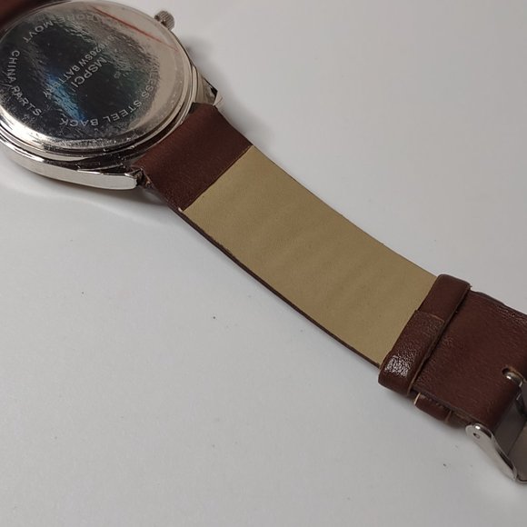 Tortoise And Brown Band Watch - Picture 11 of 12